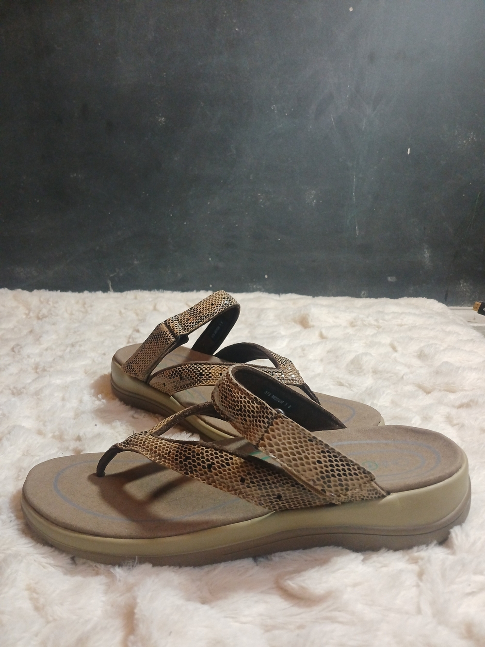 OrthoFeet Gaya Womens Snakeskin Print Brown Taupe Sandals Size 9B - Picture 5 of 11